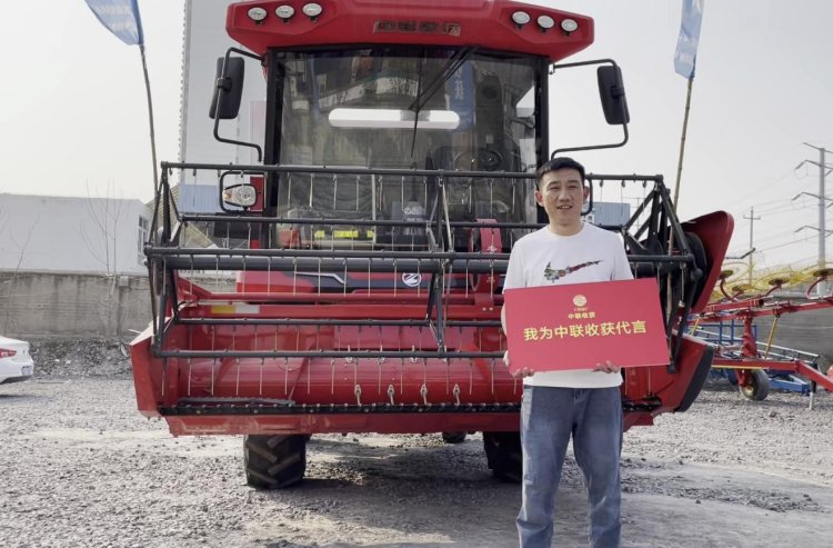 來自90后經(jīng)銷商的認(rèn)可：從小接觸新疆—2小麥機(jī)，對中聯(lián)收獲完全認(rèn)可(圖1)